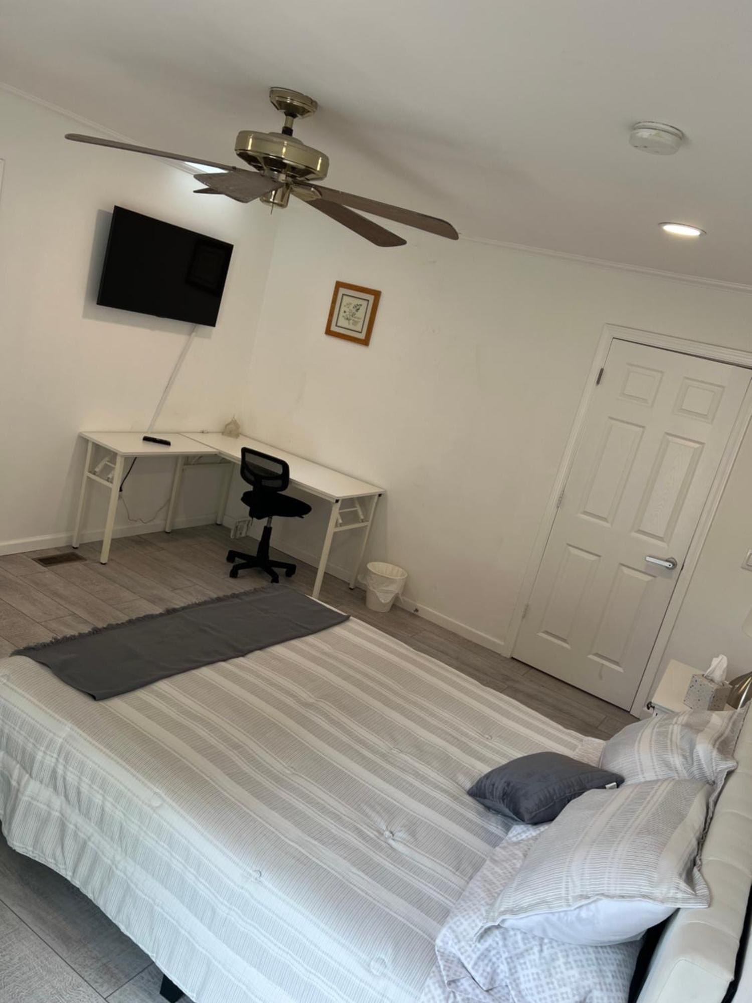 Cozy Private Suite 5 Min From Saint Francis Hospital And Woodland Hills Mall Tulsa Exteriér fotografie